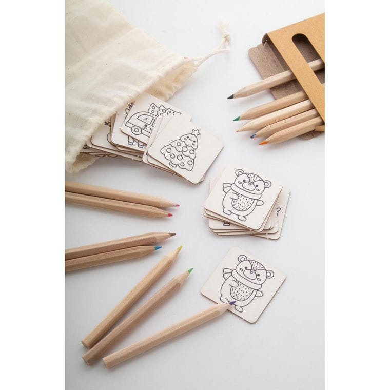 Joc de colorat și memorie, de Crăciun Coloxmor natural