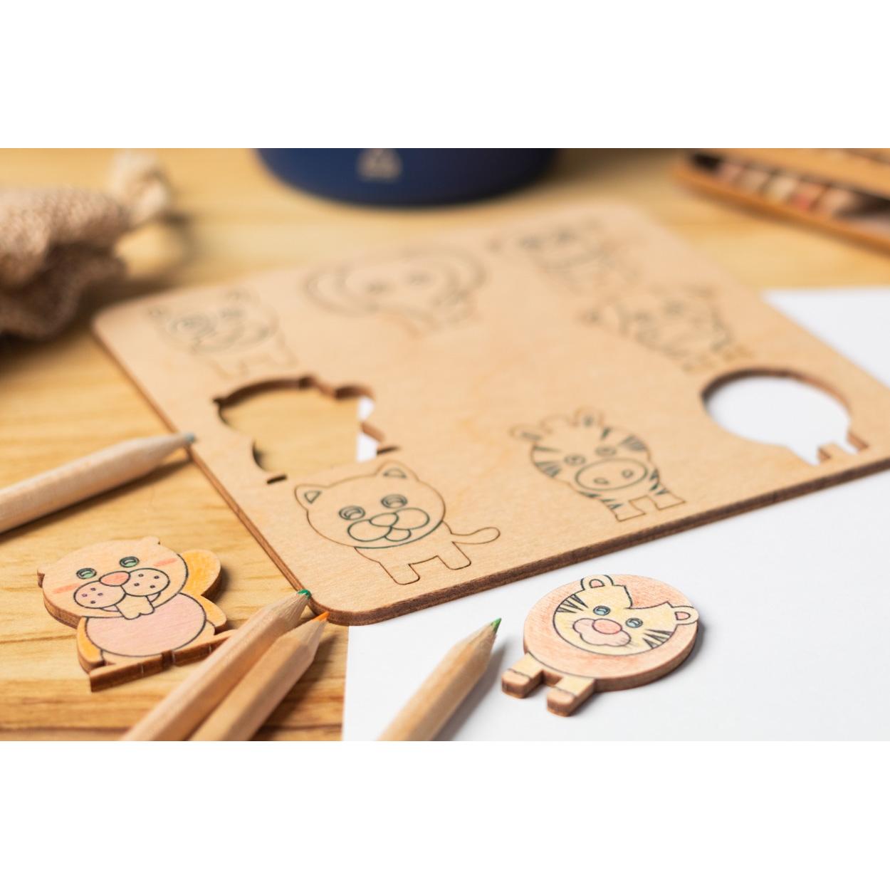 Joc de colorat cu potrivire a formelor Matchmor natural