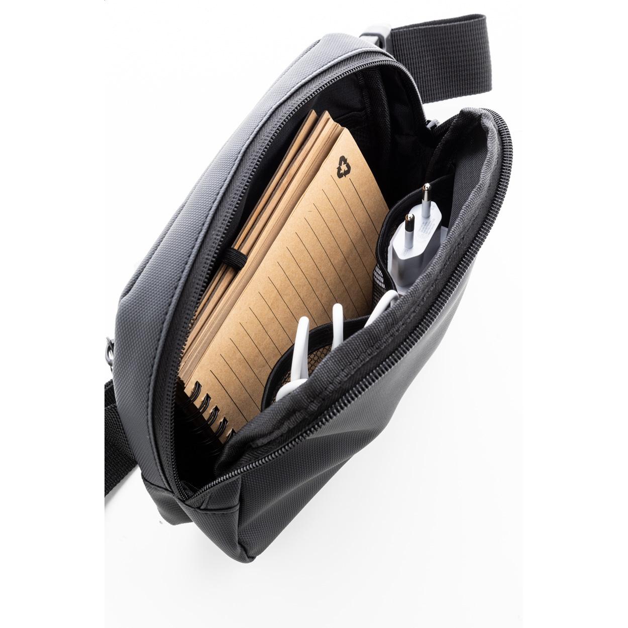 Borsetă, RPET Wappu Negru