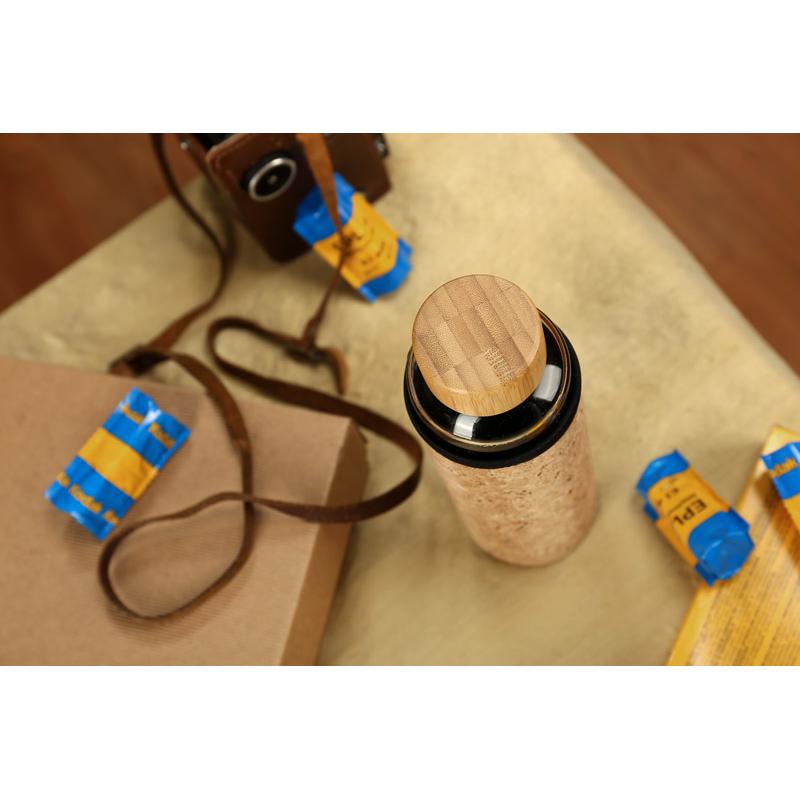 Sticlă de sticlă VENI 550 ml transparent