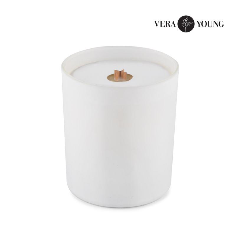Lumânare din ceară de soia 220g - Library- VERA YOUNG Alb