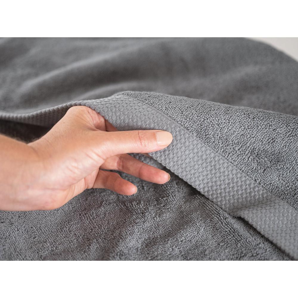 BARDEM L. Prosop de baie Gri