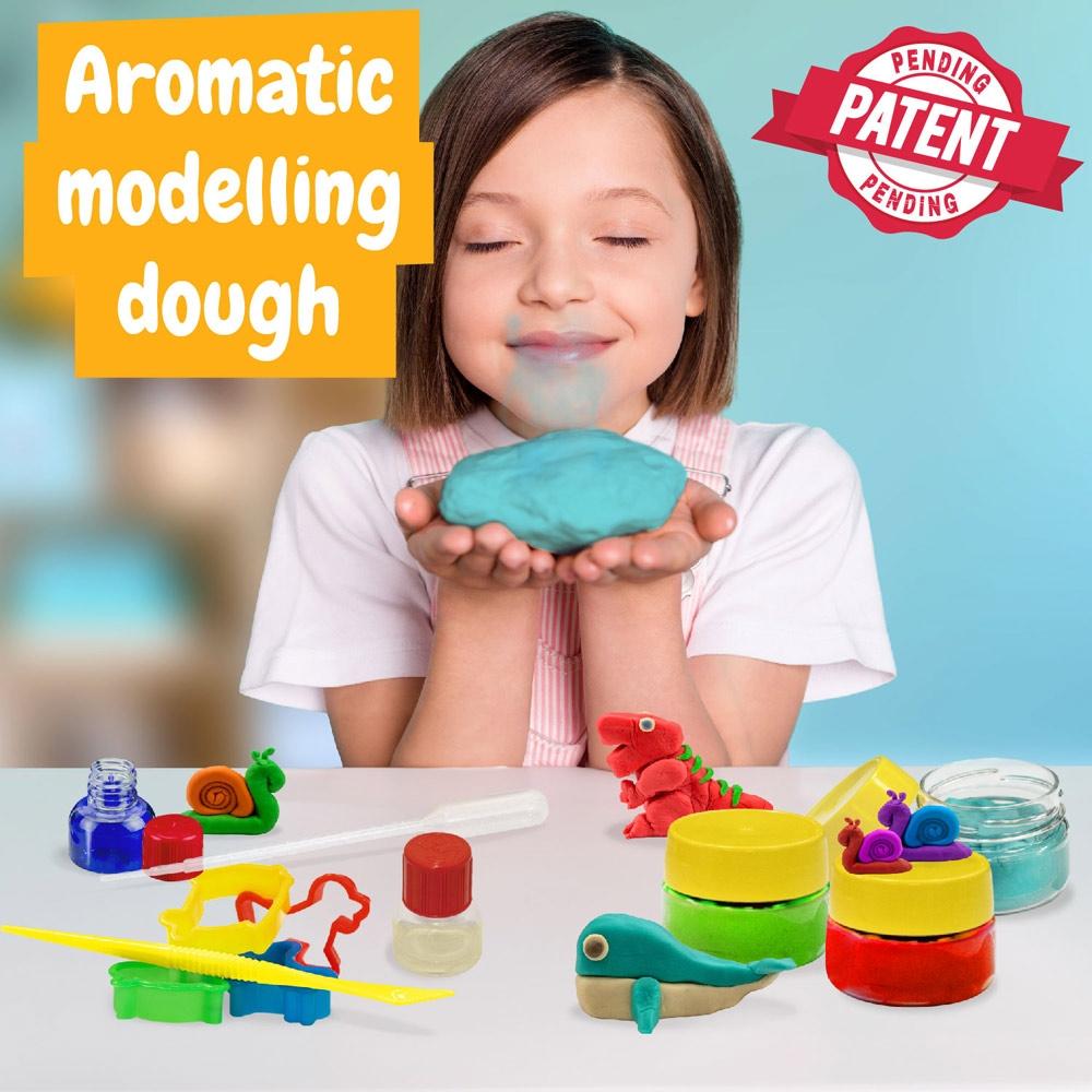 Modeling Dough Factory Kit III. Joc educațional furnizat cu o pungă cadou din hârtie kraft (100 g/m²) Alb