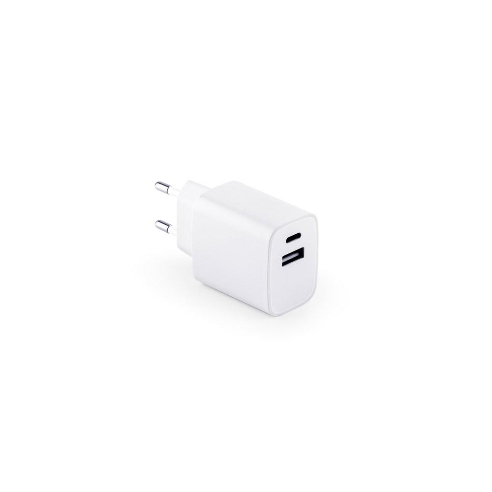 WEGENER. Adaptor de alimentare cu port USB-A 18W și USB-C 20W în ABS 100% reciclat (100% rABS) Alb