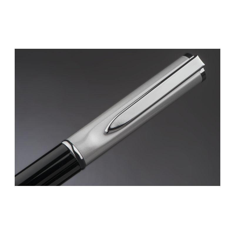 Pix elegant cu capac argintiu Negru