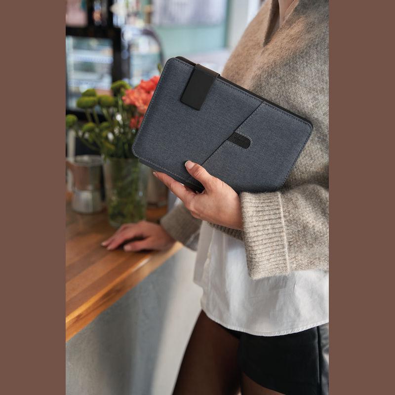 Mapă A5 cu powerbank Negru