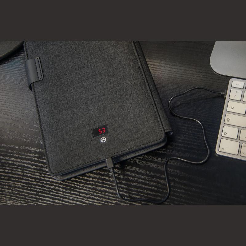 Mapă A5 cu powerbank Negru