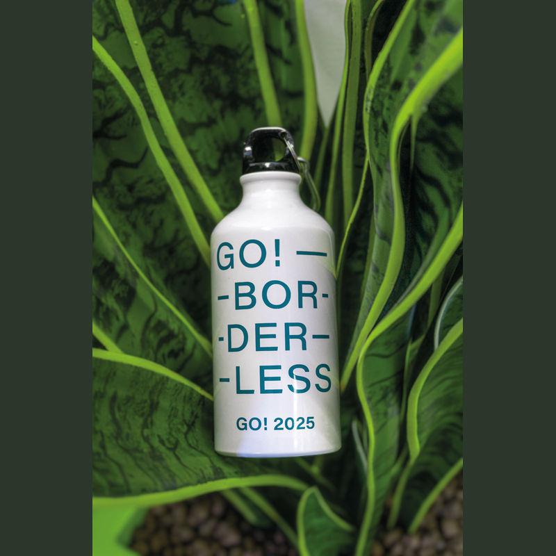 Sticlă din aluminiu 500 ml cu carabină Alb