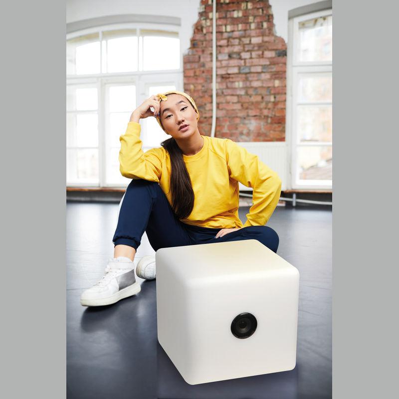 Boxă cu LED schimbător de culoare Alb