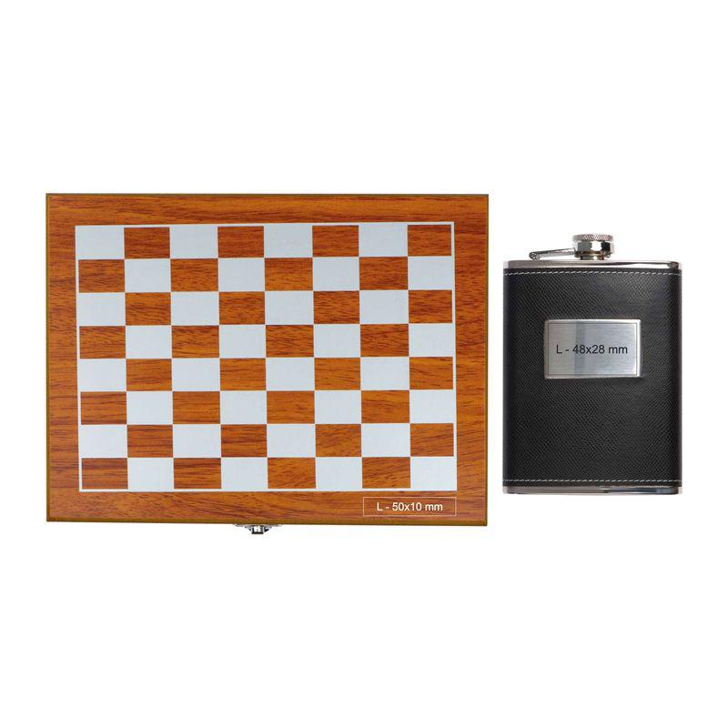 Set şah, cărţi de joc, sticlă plată și pahare Maro