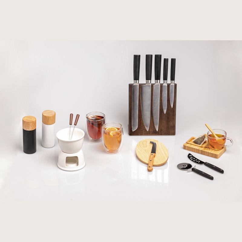 Set de 5 cuţite din inox pe suport din lemn Negru