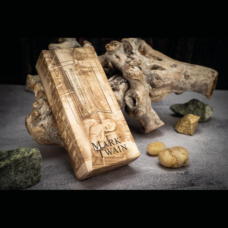 Set de scris Mark Twain în cutie de lemn Negru