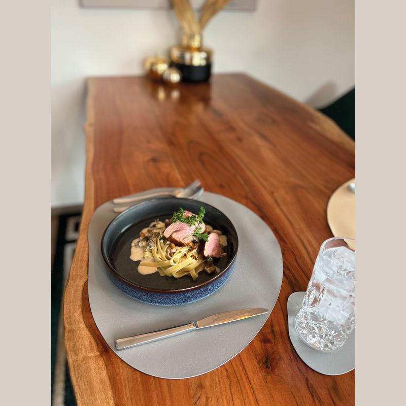 Set de servire din 8 piese Negru