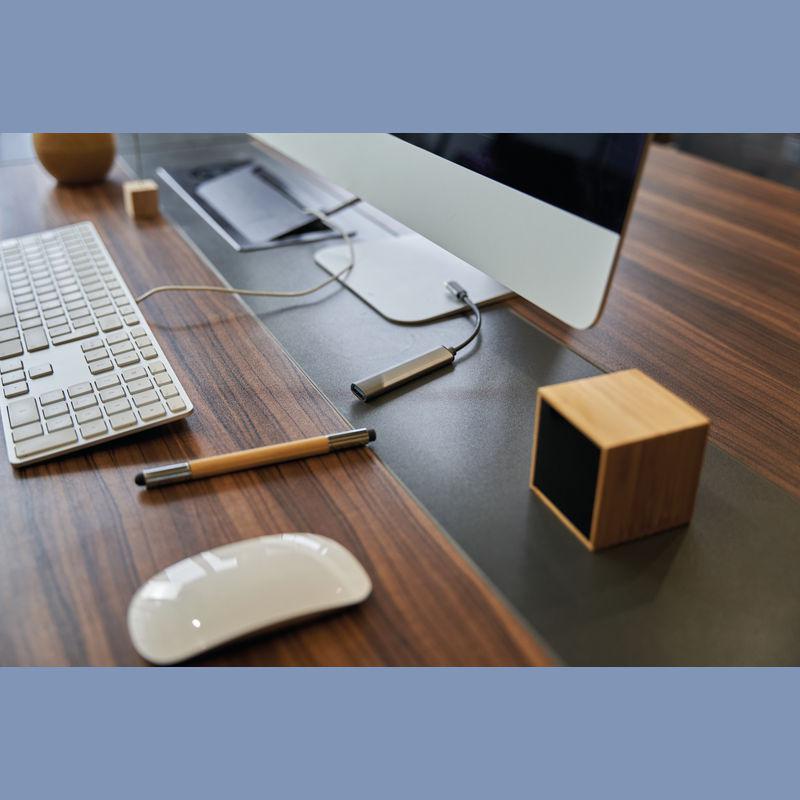 HUB USB din aluminiu reciclat Gri