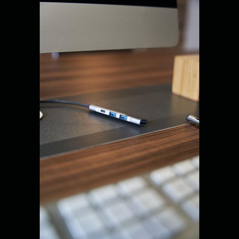 HUB USB din aluminiu reciclat Gri