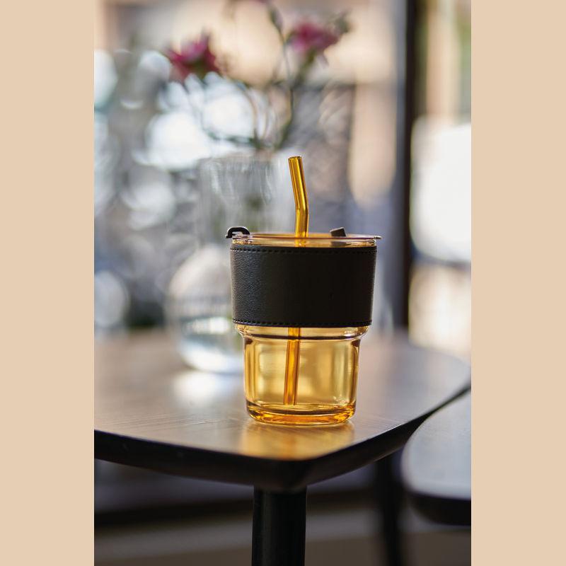 Pahar colorat de băut cu pai Galben