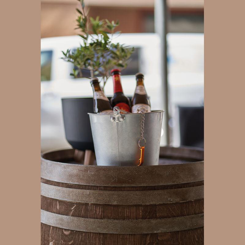 Găleată din zinc cu deschizător de sticle Gri