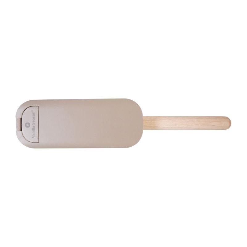 Clothes cleaning brush Beige